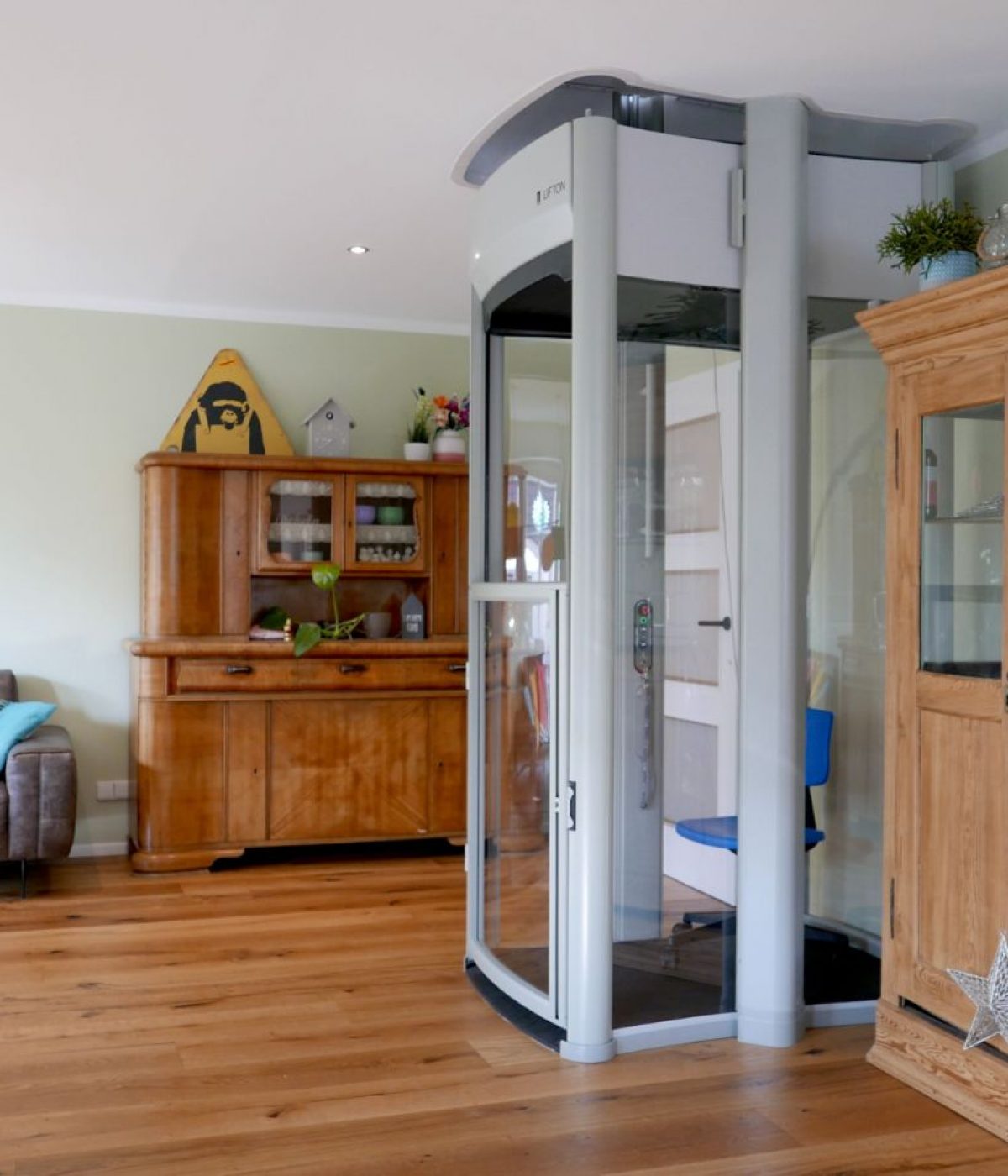 Rollstuhlgerechter Umbau eines Einfamilienhauses mit Aufzugseinbau in Neuenkirchen 1